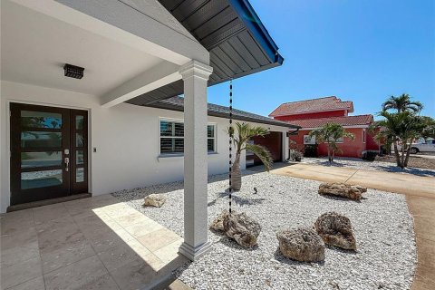 Casa en venta en Saint Pete Beach, Florida, 4 dormitorios, 173.45 m2 № 1204681 - foto 9