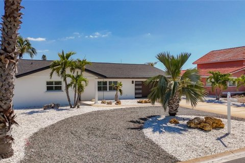 Casa en venta en Saint Pete Beach, Florida, 4 dormitorios, 173.45 m2 № 1204681 - foto 7