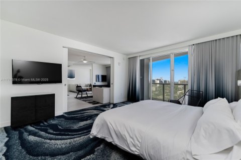 Condominio en venta en Fort Lauderdale, Florida, 2 dormitorios, 109.25 m2 № 1693435 - foto 7
