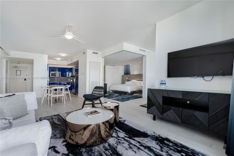 Condominio en venta en Fort Lauderdale, Florida, 2 dormitorios, 109.25 m2 № 1693435 - foto 6