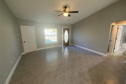 House in Summerfield, Florida 3 bedrooms, 140.38 sq.m. № 1765298 - photo 2