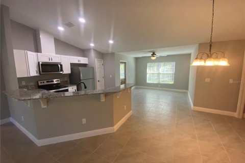 House in Summerfield, Florida 3 bedrooms, 140.38 sq.m. № 1765298 - photo 4