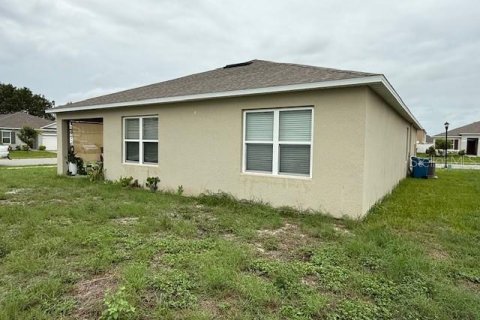 House in Winter Haven, Florida 4 bedrooms, 169.83 sq.m. № 1641011 - photo 4