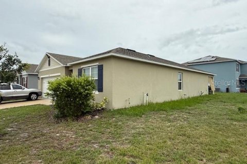 House in Winter Haven, Florida 4 bedrooms, 169.83 sq.m. № 1641011 - photo 5