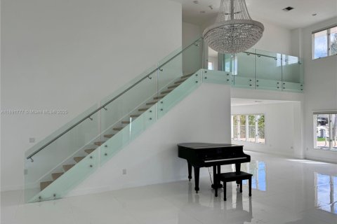 House in Fort Lauderdale, Florida 4 bedrooms, 326.64 sq.m. № 1945657 - photo 11