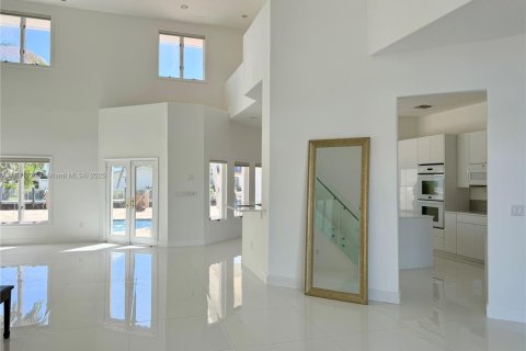 House in Fort Lauderdale, Florida 4 bedrooms, 326.64 sq.m. № 1945657 - photo 15