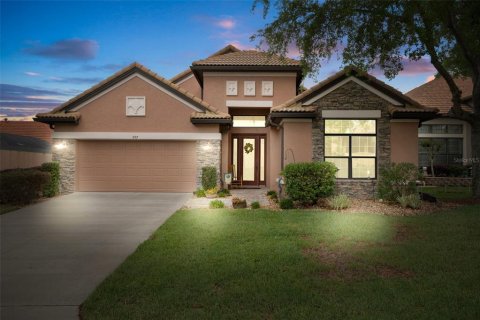 House in Hernando, Florida 4 bedrooms, 231.98 sq.m. № 1733356 - photo 1