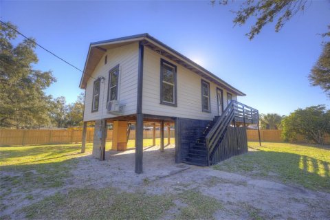 House in Plant City, Florida 2 bedrooms, 84.73 sq.m. № 2111315
