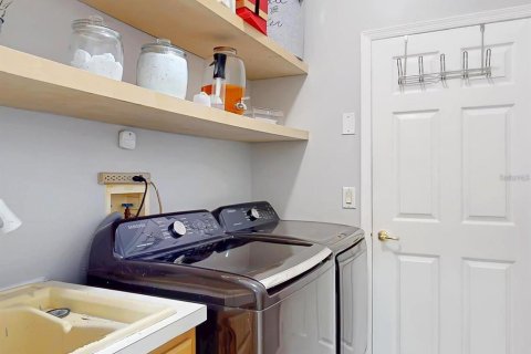 Купить виллу или дом в Киссимми, Флорида 4 комнаты, 142.88м2, № 2285534 - фото 9