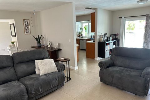 Villa ou maison à vendre à Plantation, Floride: 4 chambres, 176.51 m2 № 1967604 - photo 13