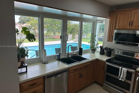 Villa ou maison à vendre à Plantation, Floride: 4 chambres, 176.51 m2 № 1967604 - photo 17