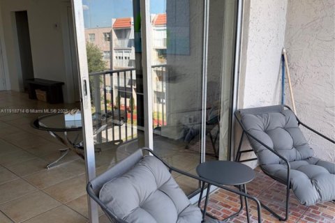 Copropriété à vendre à Miami, Floride: 2 chambres, 102.1 m2 № 1973989 - photo 21