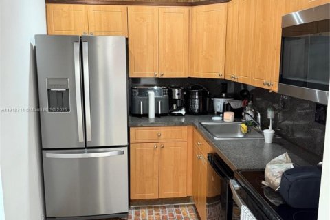 Copropriété à vendre à Miami, Floride: 2 chambres, 102.1 m2 № 1973989 - photo 10