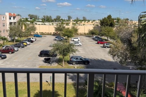 Copropriété à vendre à Miami, Floride: 2 chambres, 102.1 m2 № 1973989 - photo 20