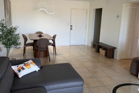 Copropriété à vendre à Miami, Floride: 2 chambres, 102.1 m2 № 1973989 - photo 8