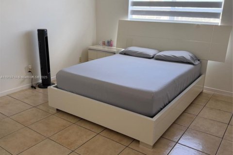 Copropriété à vendre à Miami, Floride: 2 chambres, 102.1 m2 № 1973989 - photo 12