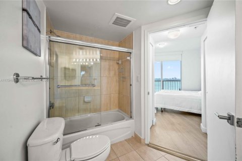 Copropriété à louer à Miami, Floride: 2 chambres, 97.36 m2 № 1708495 - photo 25