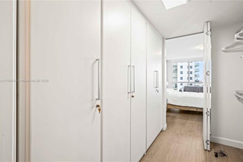 Copropriété à louer à Miami, Floride: 2 chambres, 97.36 m2 № 1708495 - photo 20