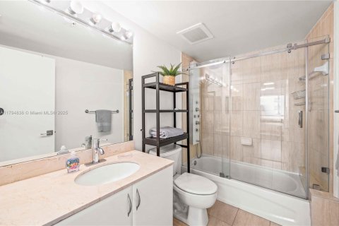 Copropriété à louer à Miami, Floride: 2 chambres, 97.36 m2 № 1708495 - photo 21
