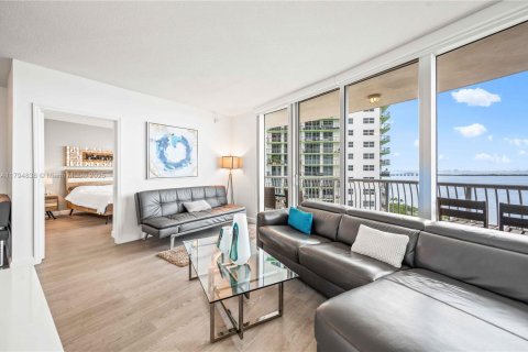Copropriété à louer à Miami, Floride: 2 chambres, 97.36 m2 № 1708495 - photo 9