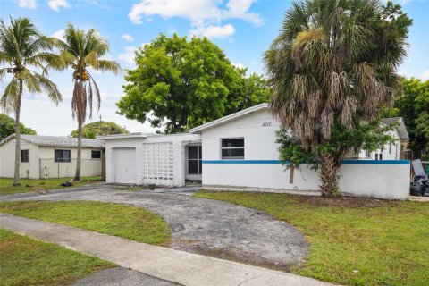 House in Lauderhill, Florida 3 bedrooms, 127.37 sq.m. № 1878518 - photo 27