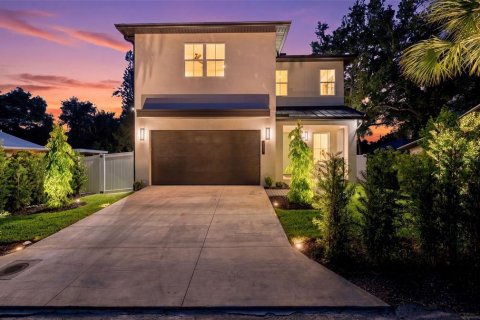 Villa ou maison à Sarasota, Floride 4 chambres, 248.79 m2 № 2349778