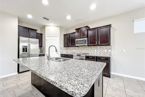 House in Davenport, Florida 5 bedrooms, 318.65 sq.m. № 1775595 - photo 8