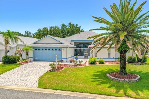Casa en Leesburg, Florida 2 dormitorios, 244.7 m2 № 2156104