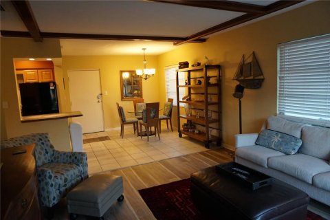 Copropriété à louer à Saint Petersburg, Floride: 2 chambres, 81.29 m2 № 2095313 - photo 6