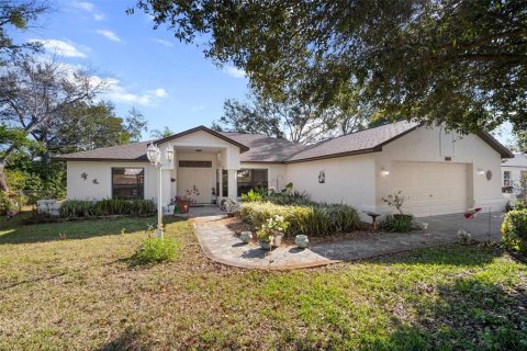 House in Spring Hill, Florida 3 bedrooms, 214.98 sq.m. № 2111851 - photo 3