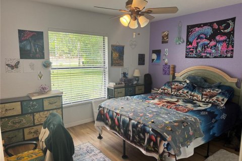 House in Spring Hill, Florida 3 bedrooms, 214.98 sq.m. № 2111851 - photo 24
