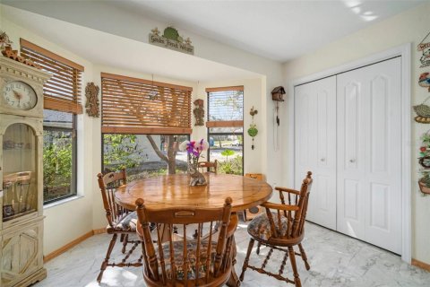 House in Spring Hill, Florida 3 bedrooms, 214.98 sq.m. № 2111851 - photo 16