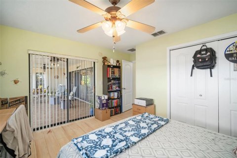 House in Spring Hill, Florida 3 bedrooms, 214.98 sq.m. № 2111851 - photo 29