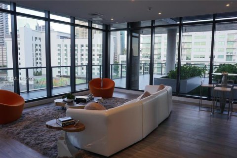 Condo in Miami, Florida, 1 bedroom  № 2004842 - photo 12