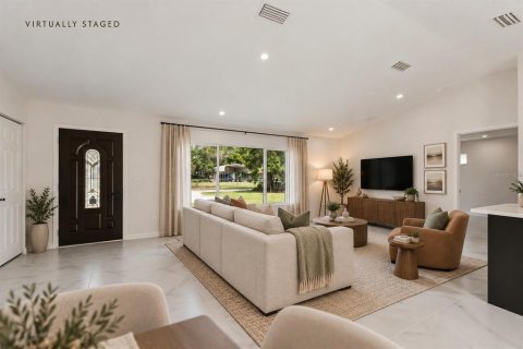 Villa ou maison à louer à Avon Park, Floride: 3 chambres, 139.35 m2 № 2349663 - photo 4