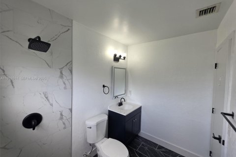 Купить виллу или дом в Санрайз, Флорида 3 спальни, 158.03м2, № 1966753 - фото 11