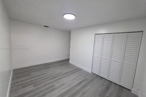 Купить виллу или дом в Санрайз, Флорида 3 спальни, 158.03м2, № 1966753 - фото 12