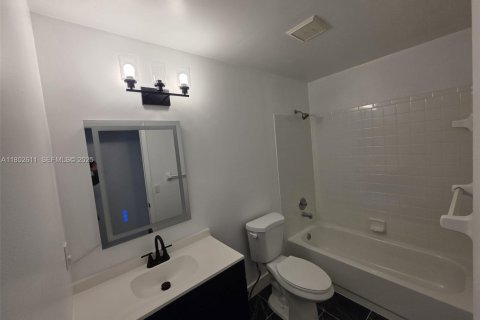 Купить виллу или дом в Санрайз, Флорида 3 спальни, 158.03м2, № 1966753 - фото 19