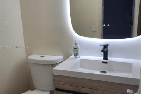 Apartment in Hollywood, Florida 1 bedroom, 77.11 sq.m. № 2282473 - photo 8