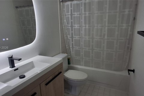 Apartment in Hollywood, Florida 1 bedroom, 77.11 sq.m. № 2282473 - photo 6