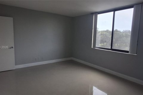 Apartment in Hollywood, Florida 1 bedroom, 77.11 sq.m. № 2282473 - photo 5