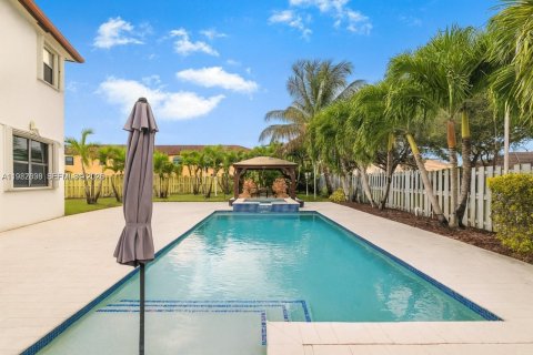 Villa ou maison à Homestead, Floride 5 chambres, 343.37 m2 № 2049265