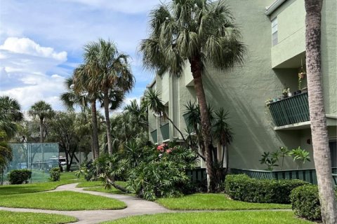 Touwnhouse à vendre à Coral Springs, Floride: 2 chambres № 1796265 - photo 21