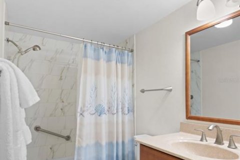 Copropriété à vendre à Madeira Beach, Floride: 2 chambres, 98.01 m2 № 1751471 - photo 15