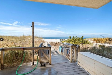 Copropriété à vendre à Madeira Beach, Floride: 2 chambres, 98.01 m2 № 1751471 - photo 26