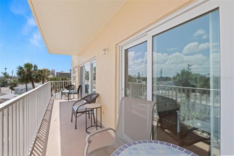 Copropriété à vendre à Madeira Beach, Floride: 2 chambres, 98.01 m2 № 1751471 - photo 24