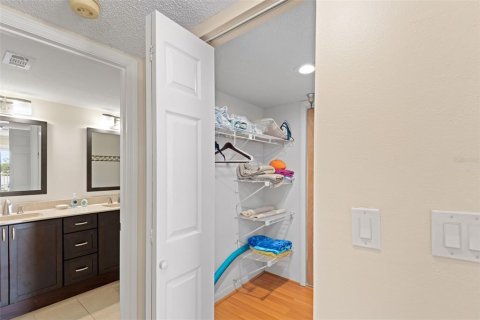 Copropriété à vendre à Madeira Beach, Floride: 2 chambres, 98.01 m2 № 1751471 - photo 23
