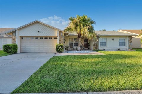 Villa ou maison à Tampa, Floride 4 chambres, 188.13 m2 № 2102115