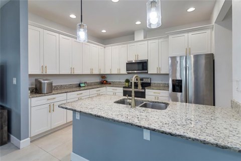 Touwnhouse à vendre à Kissimmee, Floride: 5 chambres, 201.78 m2 № 1838862 - photo 4