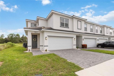 Touwnhouse à vendre à Kissimmee, Floride: 5 chambres, 201.78 m2 № 1838862 - photo 2